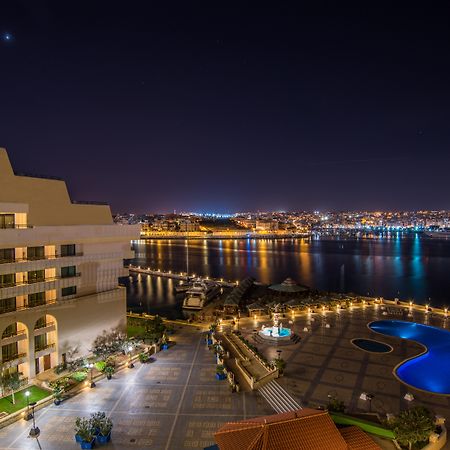 Grand Hotel Excelsior Floriana Luaran gambar The Nile River at night